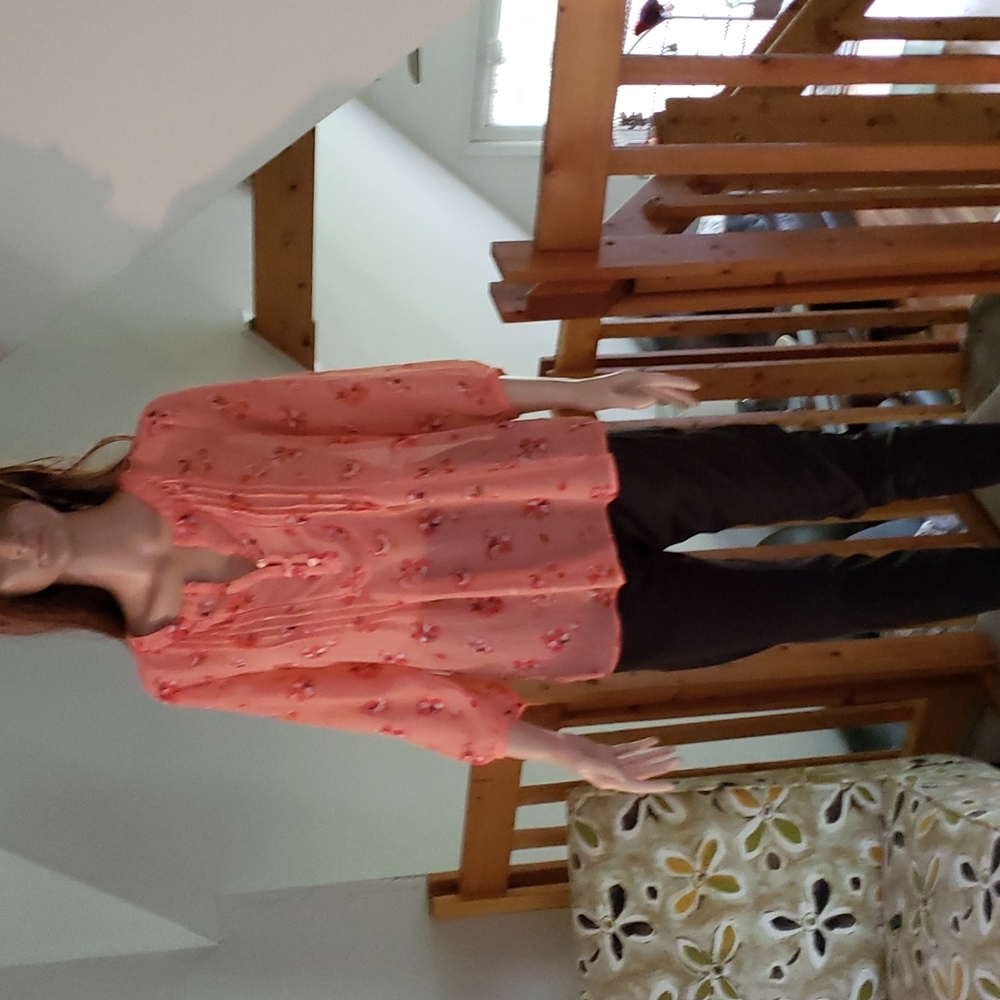 Womans st johns Bay floral  semi sheer shirt - Picture 4 of 5